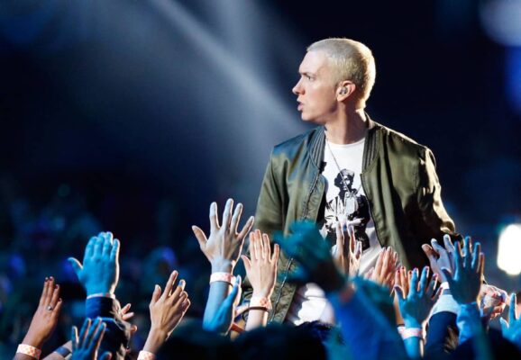 Eminem's 'Curtain Call' is a record breaker